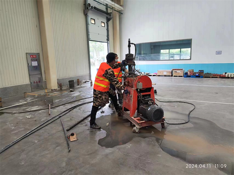 城关厂房地面下沉塌陷注浆加固施工